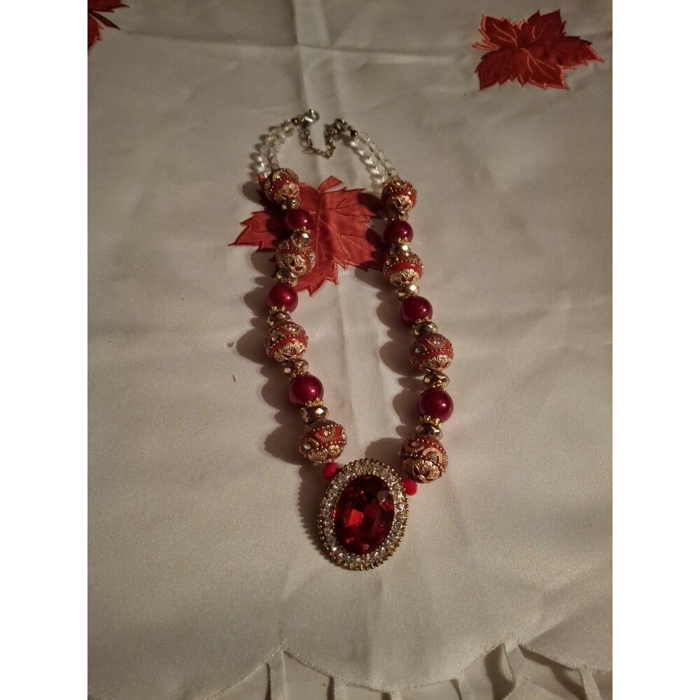 Beautiful Beaded Neckace Burgundy And Gold With Rhinestones
